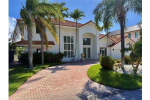 3030 Ne 42nd St Fort Lauderdale, FL 33308 - MLS#A11891777