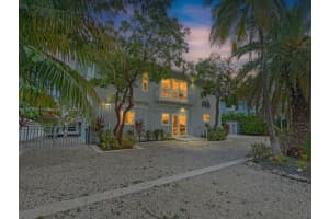 25 N Blackwater Ln Key Largo, FL 33037 - MLS#A11891795