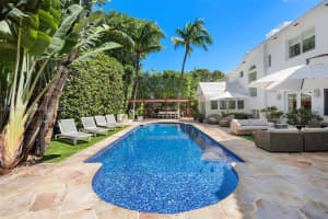 2701 N Bay Rd Miami Beach, FL 33140 - MLS#A11891803