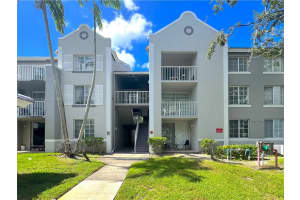 620 Sw 111th Ave 304 Pembroke Pines, FL 33025 - MLS#A11891804