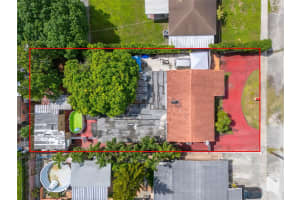 230 E 62nd St Hialeah, FL 33013 - MLS#A11891885