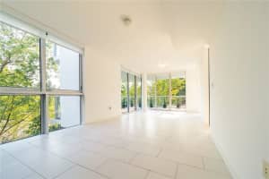 720 Ne 62nd St 311, Miami