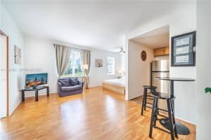 1502 Jefferson Ave 105 Miami Beach, FL 33139 - MLS#A11891996