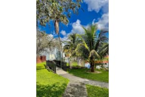 1725 W 60th St F304 Hialeah, FL 33012 - MLS#A11892012