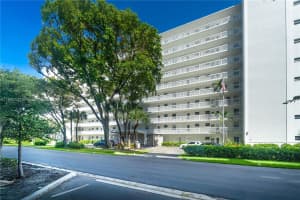 2555 Ne 11th St 310 Fort Lauderdale, FL 33304 - MLS#A11892037