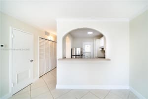2555 Ne 11th St 310 Fort Lauderdale, FL 33304 - MLS#A11892037