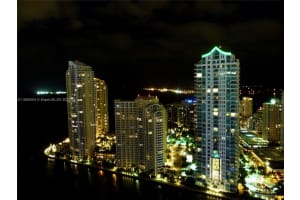 325 S Biscayne Blvd 3917, Miami