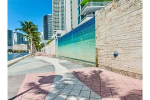 325 S Biscayne Blvd 3917 Miami, FL 33131 - MLS#A11892054