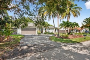 17500 Sw 93rd Pl Palmetto Bay, FL 33157 - MLS#A11892056