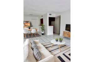 9678 Fontainebleau Blvd 111 Miami, FL 33172 - MLS#A11892086