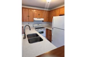 9678 Fontainebleau Blvd 111 Miami, FL 33172 - MLS#A11892086