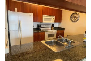 1200 Brickell Bay Dr APT 1919, Miami, FL 33131, Sold 03/09/26