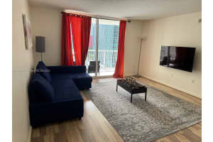 1200 Brickell Bay Dr APT 1919, Miami, FL 33131, Sold 03/09/26