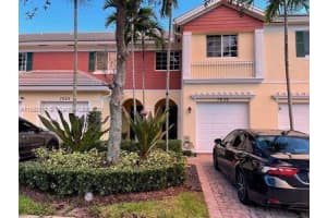 7636 Foxcroft Ln, Davie