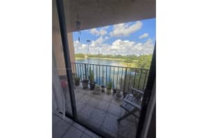 9688 Fontainebleau Blvd 409 Miami, FL 33172 - MLS#A11892119