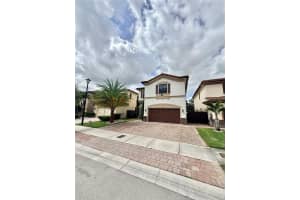 8640 Nw 101st Pl 8640 Doral, FL 33178 - MLS#A11892136