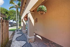 379 Ne 25th Ter Homestead, FL 33033 - MLS#A11892139