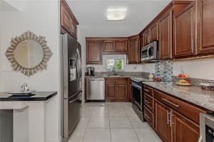 9410 N Hollybrook Lake Dr 11-109 Pembroke Pines, FL 33025 - MLS#A11892164