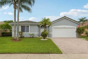 8752 Nw 75th Ct, Tamarac
