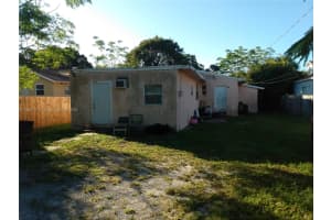 639 33rd St West Palm Beach, FL 33407 - MLS#A11892171