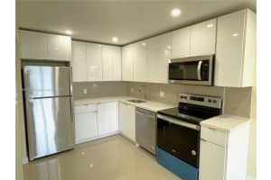 16950 W Dixie Hwy B625 North Miami Beach, FL 33160 - MLS#A11892207