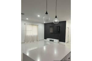655 Nw 24th Ave Fort Lauderdale, FL 33311 - MLS#A11892208