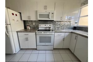 920 Ne 199th St 4s Miami, FL 33179 - MLS#A11892226