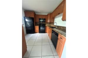 10431 Nw 3rd St Pembroke Pines, FL 33026 - MLS#A11892248