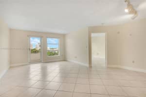 2351 Douglas Rd 604, Miami