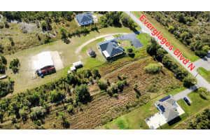 6924 Everglades Blvd N Naples, FL 34120 - MLS#A11892274