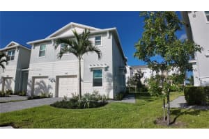 830 Se Grovebush Ln 830 Port Saint Lucie, FL 34984 - MLS#A11892294