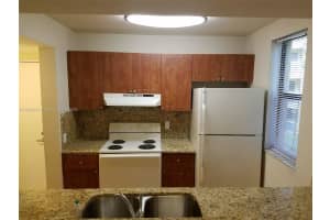 MLS# A11892301, Doral, Florida 33166