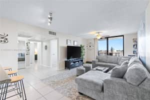 500 Three Islands Blvd 309 Hallandale Beach, FL 33009 - MLS#A11892337