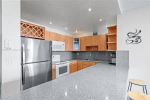 500 Three Islands Blvd 309 Hallandale Beach, FL 33009 - MLS#A11892337