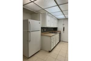 18101 Nw 68th Ave B201 Hialeah, FL 33015 - MLS#A11892344