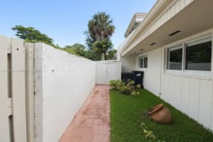 8232 Sw 81st Ter 8232 Miami, FL 33143 - MLS#A11892354