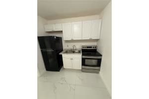 MLS# A11892357, Hollywood, Florida 33024