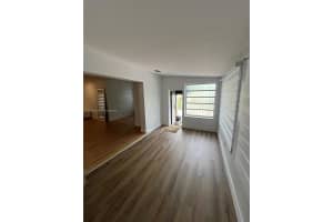 511 Nw 39th Ave, Miami