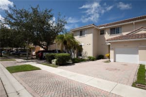 4005 Nw 91st Ter Sunrise, FL 33351 - MLS#A11892373