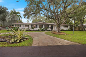 8320 Sw 162nd St Palmetto Bay, FL 33157 - MLS#A11892385