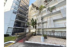 3401 N Country Club Dr APT 107, Aventura, FL 33180, - MLS#A11892397