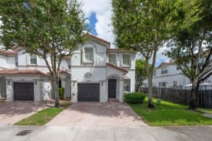 8039 Nw 108th Pl Doral, FL 33178 - MLS#A11892406