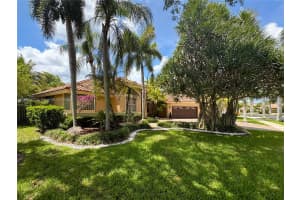 375 Sabal Way Weston, FL 33326 - MLS#A11892417