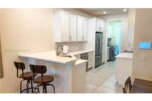 5110 Eucalyptus Dr 3 Hollywood, FL 33021 - MLS#A11892448