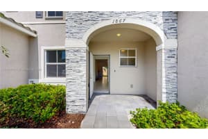 1867 Se 26th Ter Homestead, FL 33035 - MLS#A11892490