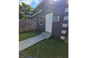 426 Nw 14th Ave 1 Fort Lauderdale, FL 33311 - MLS#A11892494