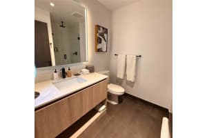 398 Ne 5th St 1906 Miami, FL 33132 - MLS#A11892496