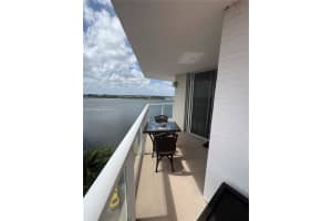 1301 Ne Miami Gardens Dr 926w, Miami