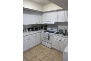 11 Madrid Ln 2-18 Davie, FL 33324 - MLS#A11892538