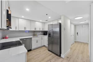 3150 W Rolling Hills Cir 703 Davie, FL 33328 - MLS#A11892562
